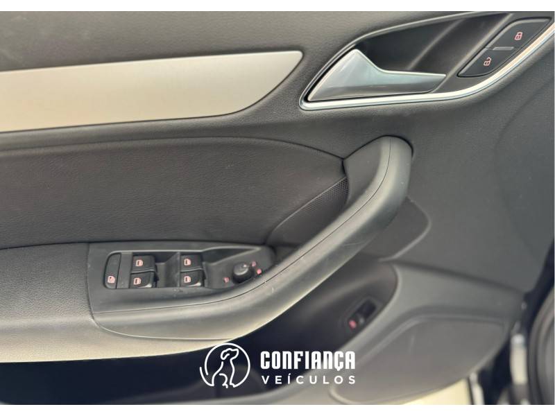 AUDI - Q3 - 2018/2018 - Preta - R$ 125.900,00