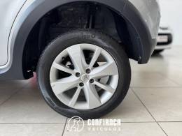 RENAULT - SANDERO - 2013/2014 - Prata - R$ 44.900,00