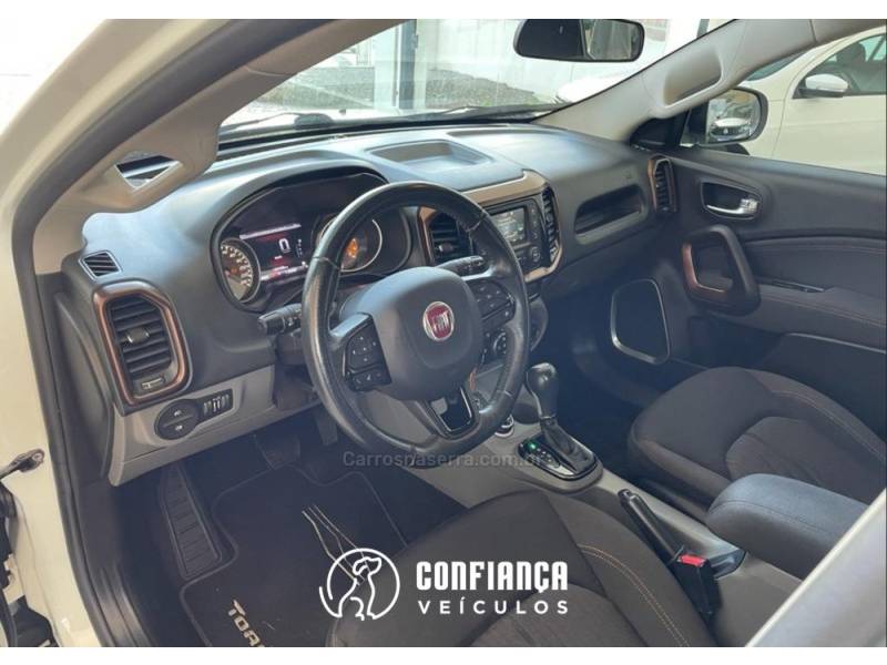 FIAT - TORO - 2017/2017 - Branca - R$ 109.900,00