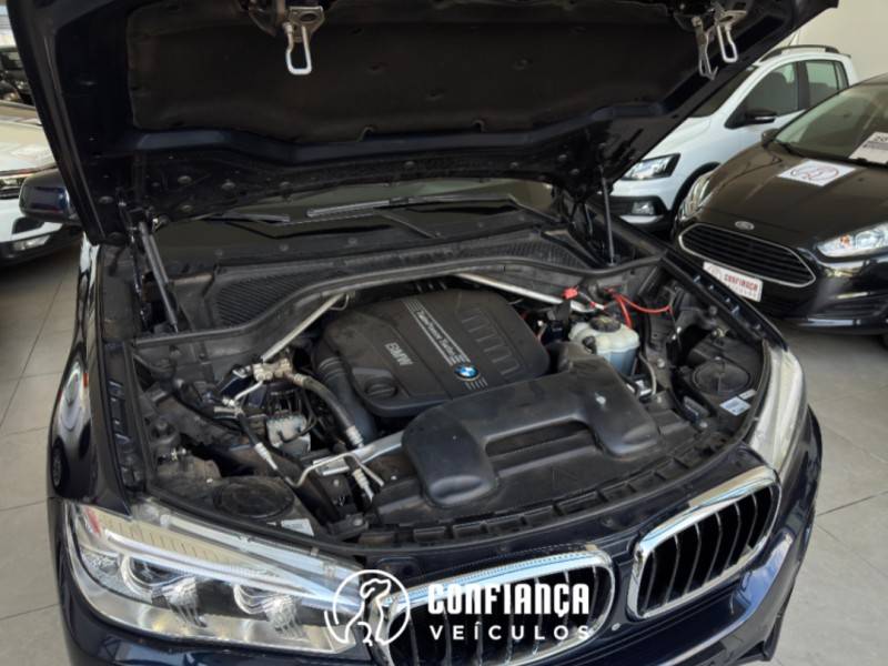 BMW - X5 - 2017/2018 - Azul - R$ 195.900,00