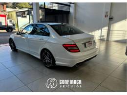 MERCEDES-BENZ - C 250 - 2013/2014 - Branca - R$ 99.900,00