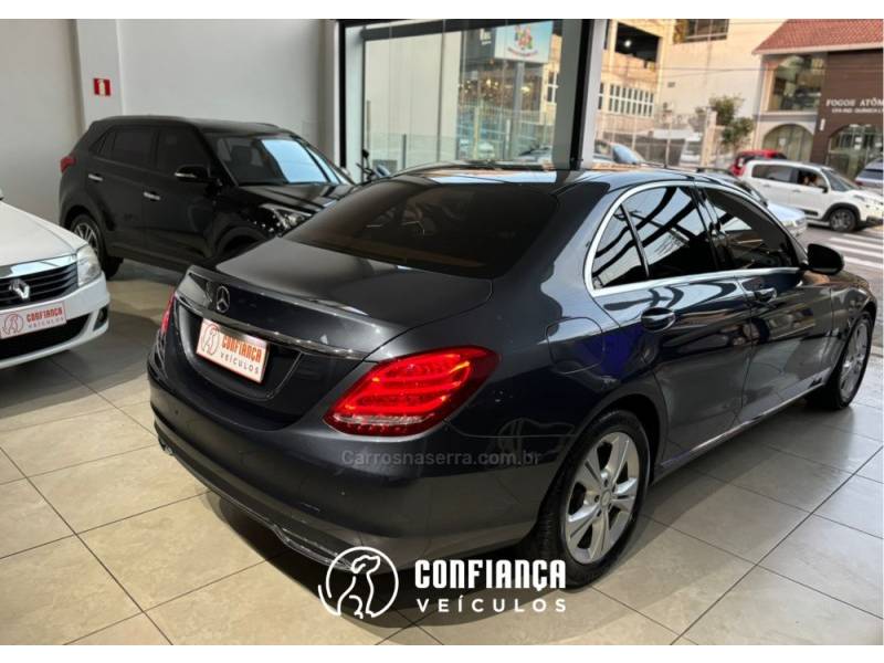 MERCEDES-BENZ - C 180 - 2015/2016 - Cinza - R$ 112.900,00