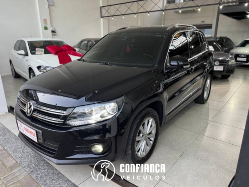 VOLKSWAGEN - TIGUAN - 2012/2012 - Preta - R$ 59.900,00