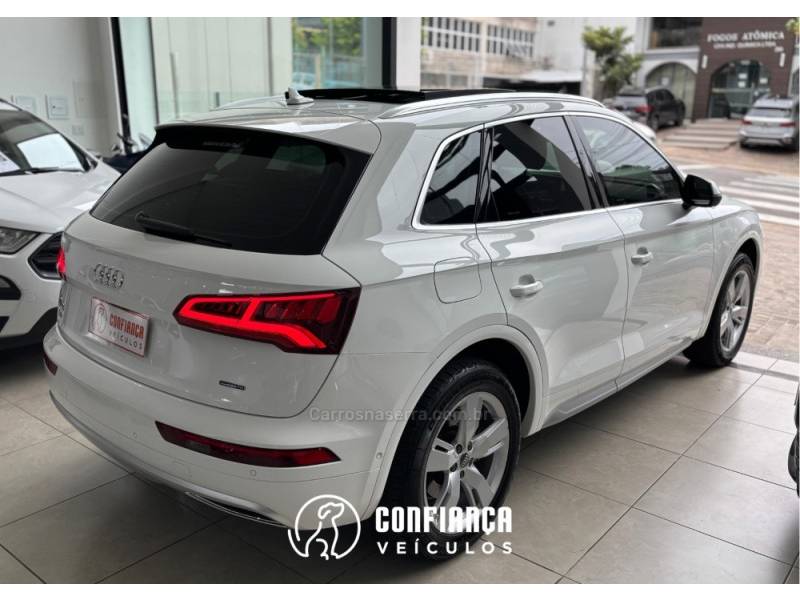 AUDI - Q5 - 2019/2019 - Branca - R$ 204.900,00