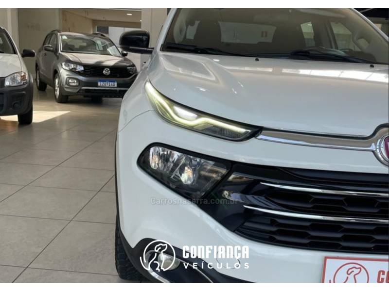 FIAT - TORO - 2017/2017 - Branca - R$ 109.900,00