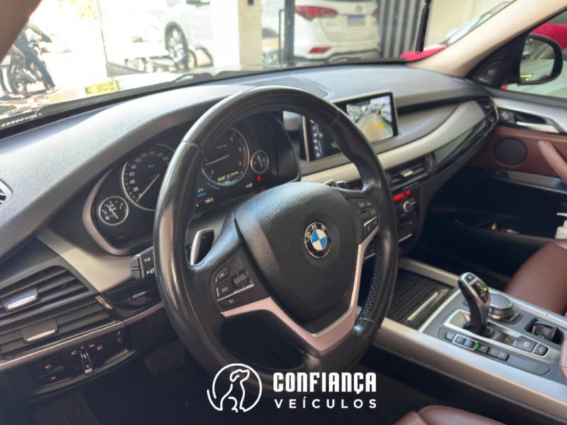 BMW - X5 - 2017/2018 - Azul - R$ 215.900,00