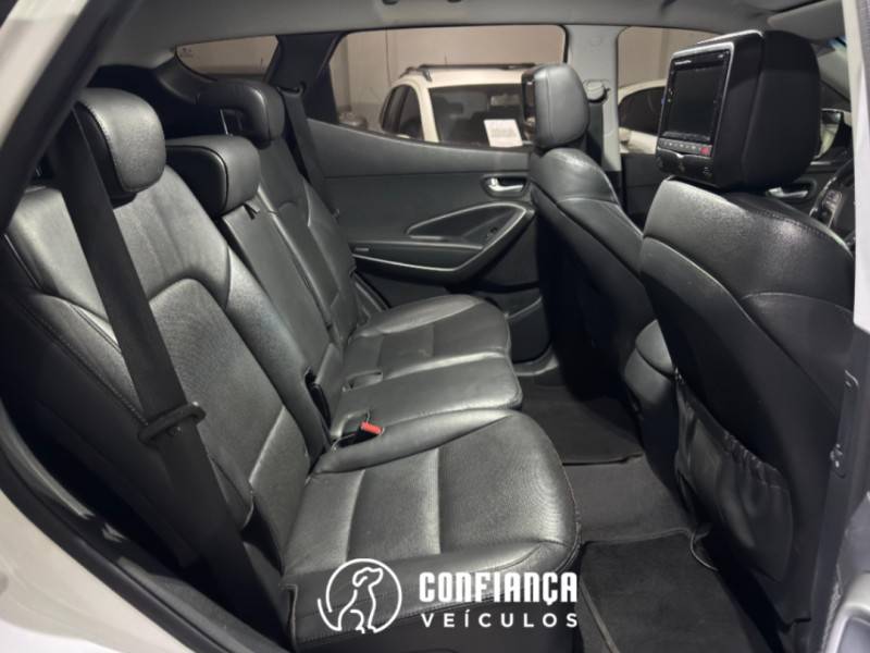 HYUNDAI - SANTA FÉ - 2015/2016 - Branca - R$ 99.900,00