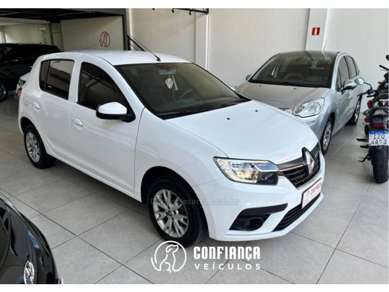 RENAULT - SANDERO - 2019/2020 - Branca - R$ 47.900,00