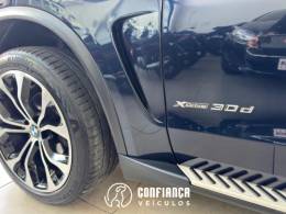 BMW - X5 - 2017/2018 - Azul - R$ 215.900,00