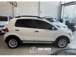 VOLKSWAGEN - FOX - 2016/2017 - Branca - R$ 54.900,00