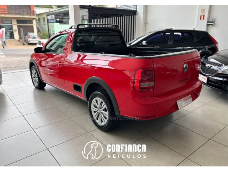 VOLKSWAGEN - SAVEIRO - 2021/2021 - Vermelha - R$ 73.900,00