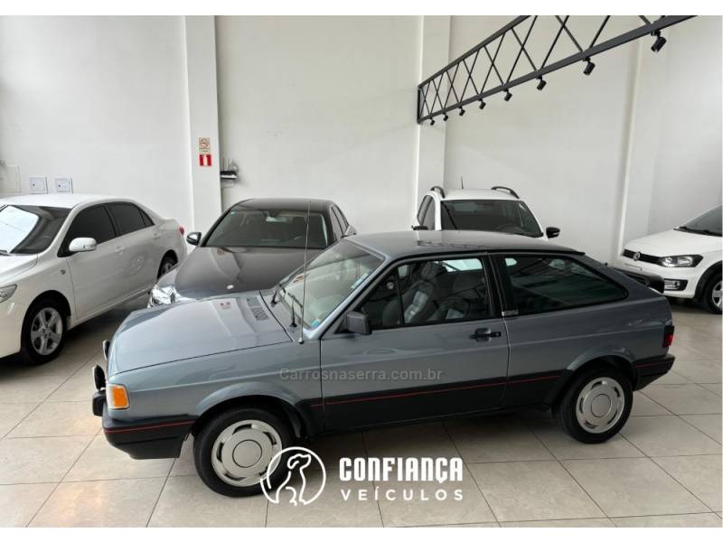 VOLKSWAGEN - GOL - 1991/1991 - Cinza - R$ 120.000,00