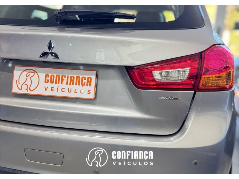 MITSUBISHI - ASX - 2013/2014 - Prata - R$ 73.900,00