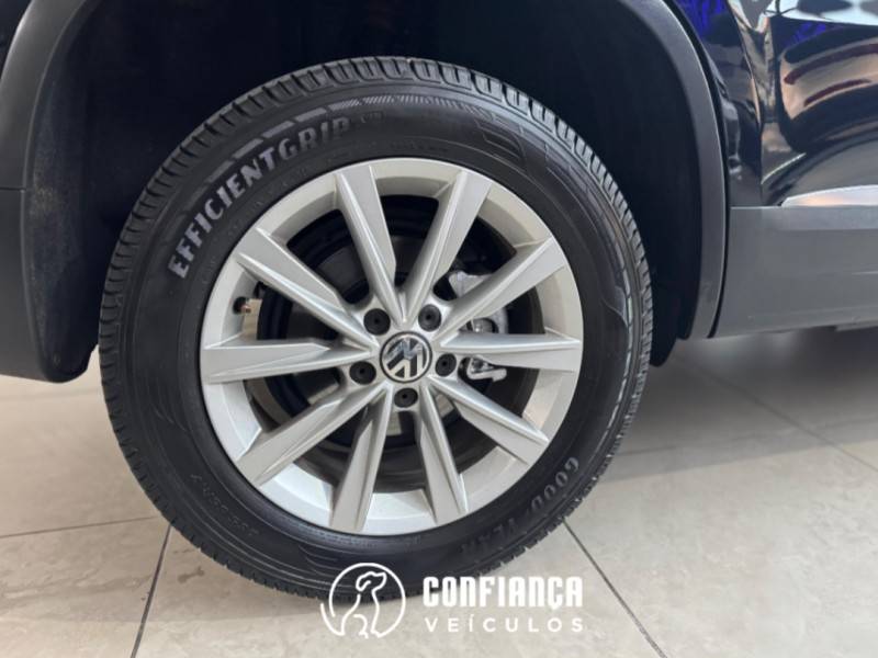 VOLKSWAGEN - TIGUAN - 2012/2012 - Preta - R$ 59.900,00