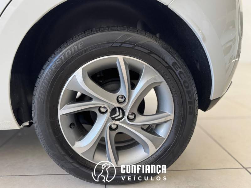 CITROËN - C3 - 2014/2015 - Branca - R$ 44.900,00