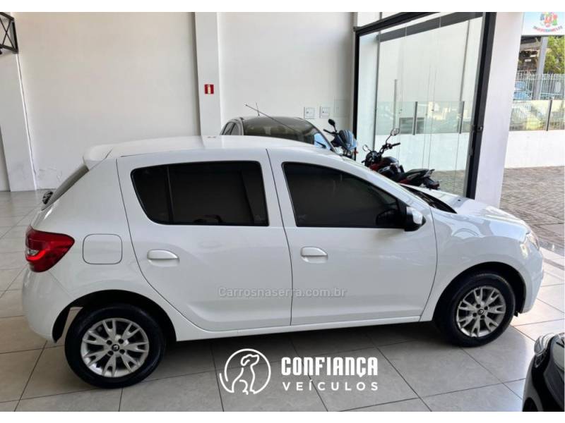 RENAULT - SANDERO - 2019/2020 - Branca - R$ 50.900,00