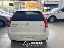CITROËN - C4 - 2013/2014 - Branca - R$ 39.900,00