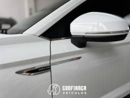 VOLKSWAGEN - TAOS - 2022/2022 - Branca - R$ 151.900,00