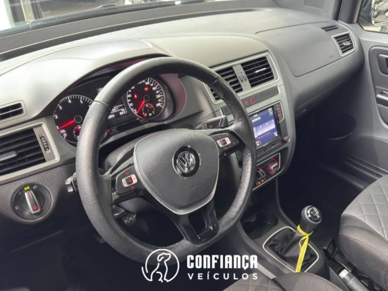 VOLKSWAGEN - FOX - 2021/2022 - Branca - R$ 74.900,00
