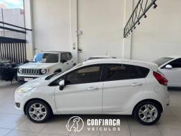FORD - FIESTA - 2014/2015 - Branca - R$ 45.900,00