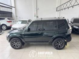 MITSUBISHI - PAJERO TR4 - 2012/2013 - Verde - R$ 66.900,00
