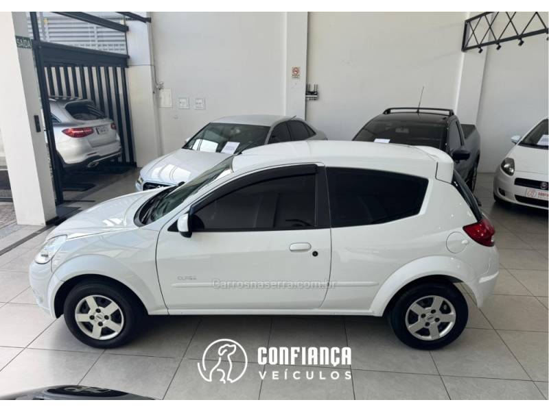 FORD - KA - 2008/2009 - Branca - R$ 22.900,00