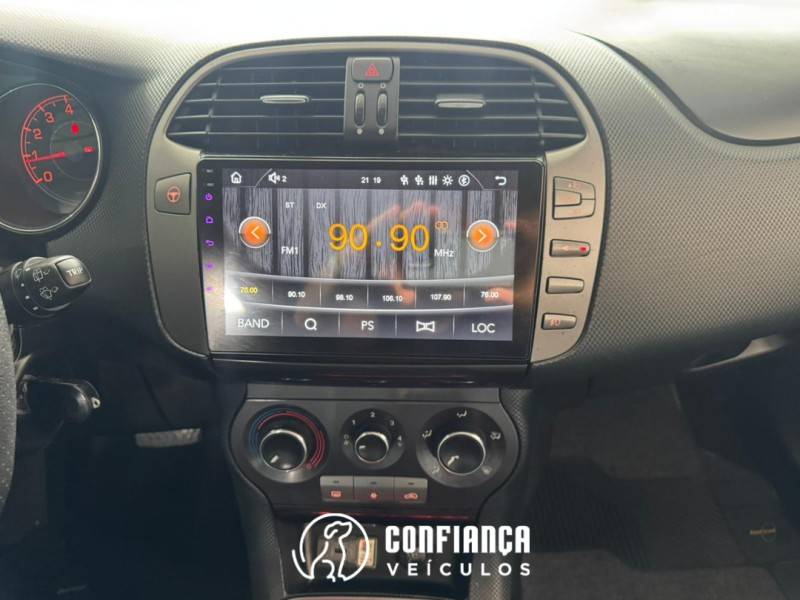FIAT - BRAVO - 2011/2012 - Preta - R$ 33.900,00