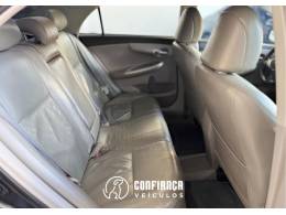 TOYOTA - COROLLA - 2011/2012 - Cinza - R$ 64.900,00