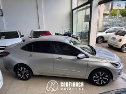 CHEVROLET - ONIX - 2022/2023 - Prata - R$ 87.900,00