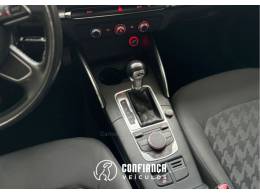 AUDI - A3 - 2014/2014 - Prata - R$ 77.900,00