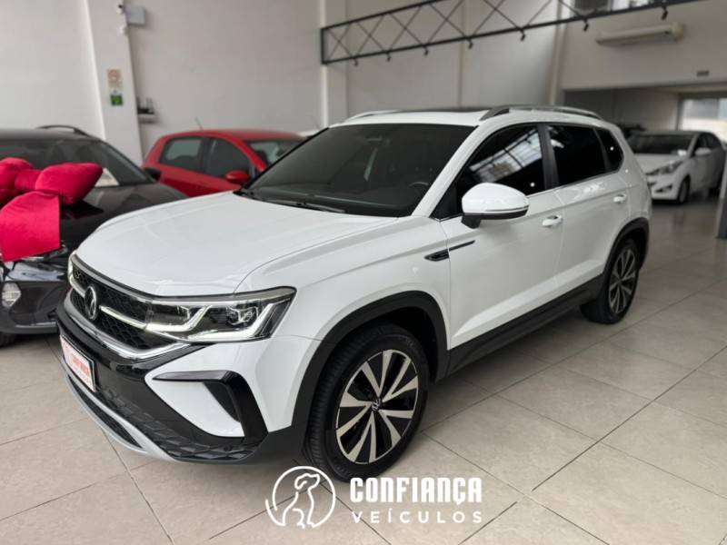 VOLKSWAGEN - TAOS - 2022/2022 - Branca - R$ 151.900,00