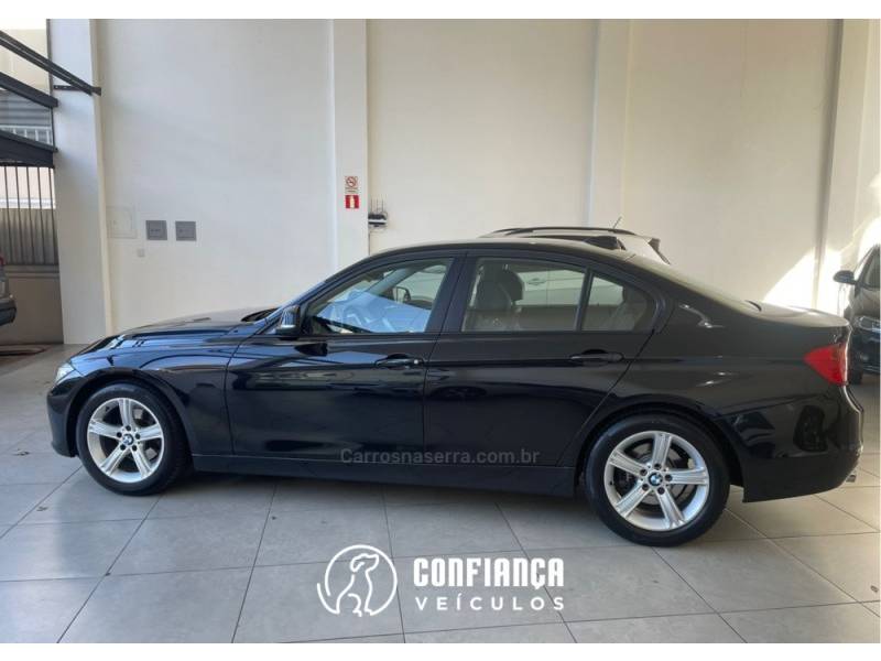 BMW - 320I - 2013/2014 - Preta - R$ 98.900,00