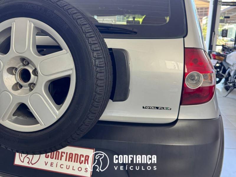 VOLKSWAGEN - CROSSFOX - 2009/2010 - Prata - R$ 37.900,00