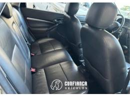 FORD - FOCUS - 2005/2005 - Prata - R$ 26.900,00