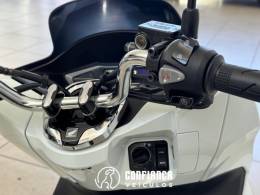 HONDA - PCX - 2023/2023 - Branca - R$ 20.900,00