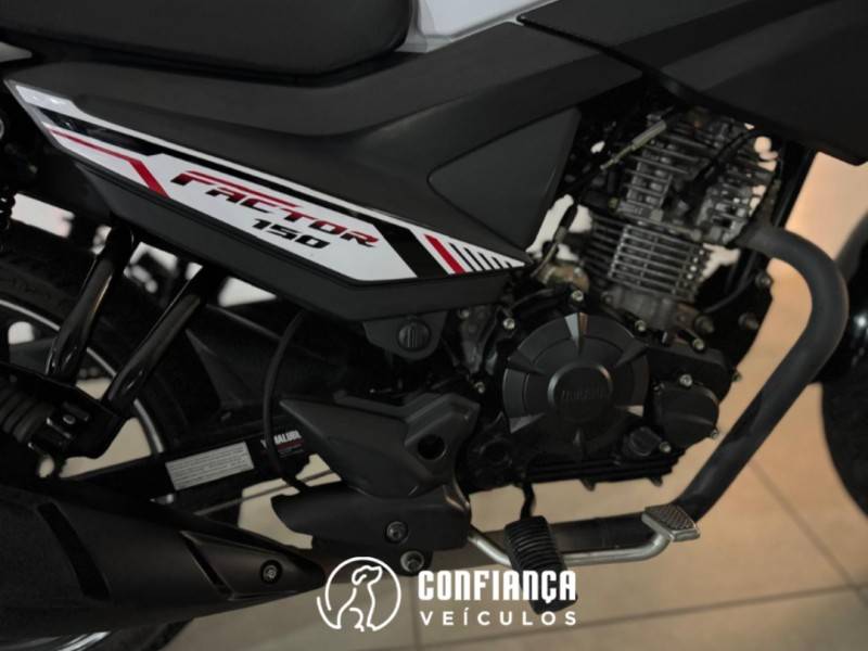 YAMAHA - YBR - 2022/2023 - Branca - R$ 16.200,00