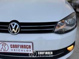 VOLKSWAGEN - SPACEFOX - 2012/2013 - Branca - R$ 39.900,00