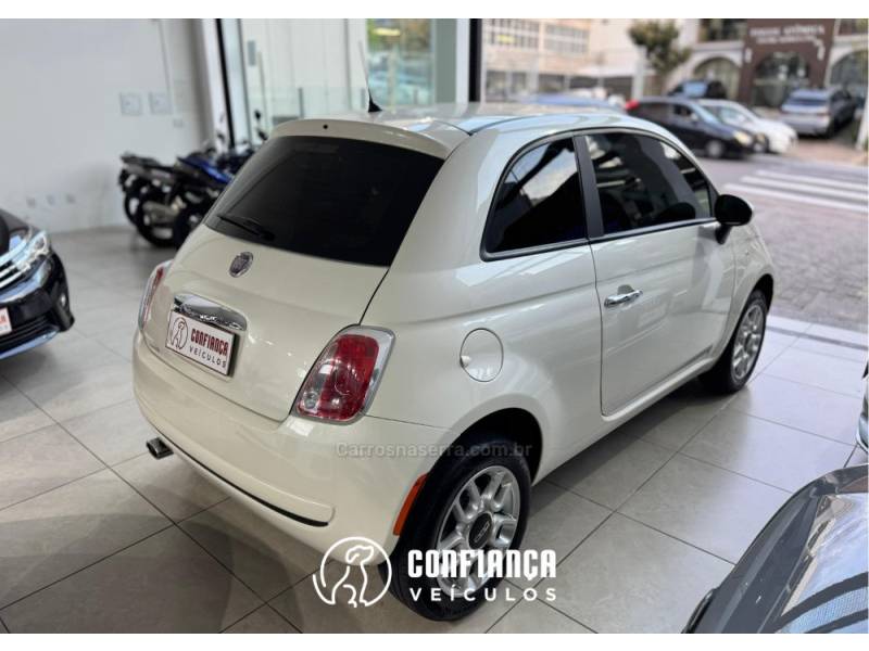 FIAT - 500 - 2011/2012 - Branca - R$ 44.900,00