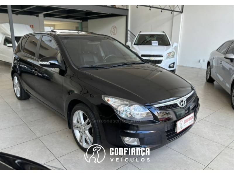 HYUNDAI - I30 - 2011/2012 - Preta - R$ 46.900,00