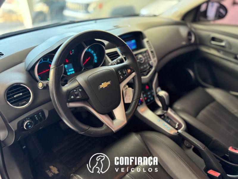CHEVROLET - CRUZE - 2015/2015 - Branca - R$ 65.900,00