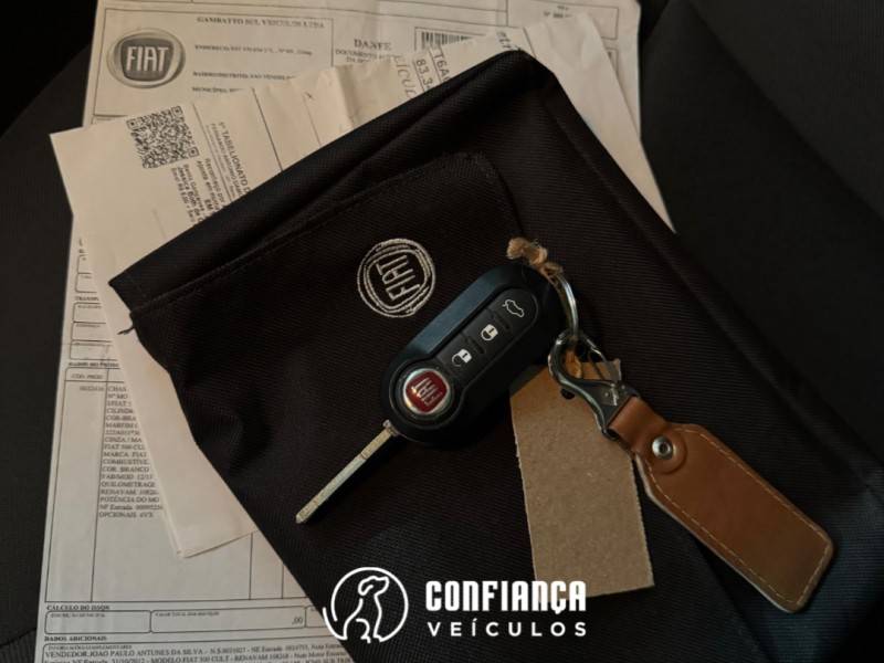 FIAT - 500 - 2012/2013 - Branca - R$ 46.900,00