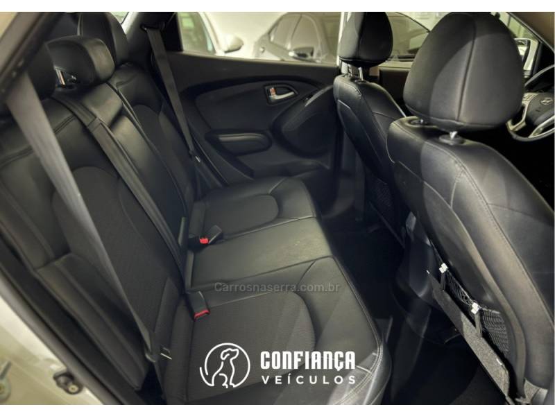 HYUNDAI - IX35 - 2014/2015 - Branca - R$ 75.900,00