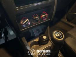 VOLKSWAGEN - FOX - 2010/2010 - Bege - R$ 36.900,00