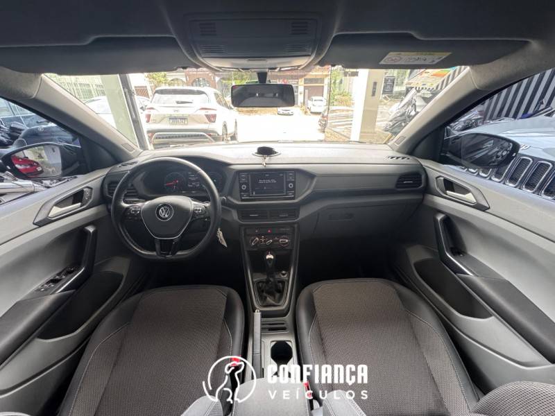 VOLKSWAGEN - T-CROSS - 2020/2020 - Preta - R$ 89.900,00