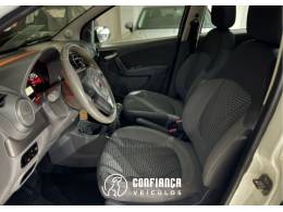 FIAT - PALIO - 2015/2016 - Branca - R$ 39.900,00