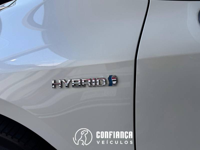 TOYOTA - COROLLA - 2020/2020 - Branca - R$ 132.900,00