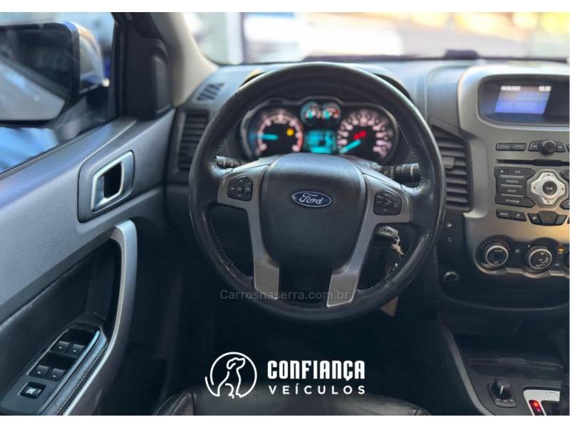 FORD - RANGER - 2012/2013 - Branca - R$ 99.900,00