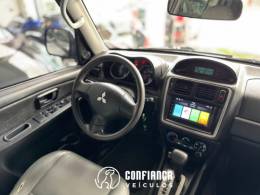MITSUBISHI - PAJERO TR4 - 2012/2013 - Verde - R$ 66.900,00