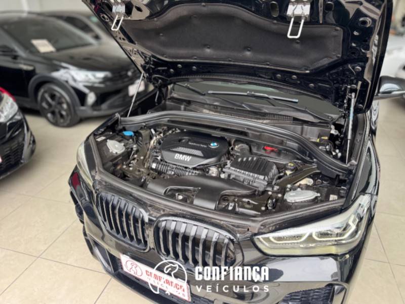 BMW - X1 - 2020/2021 - Preta - R$ 209.900,00