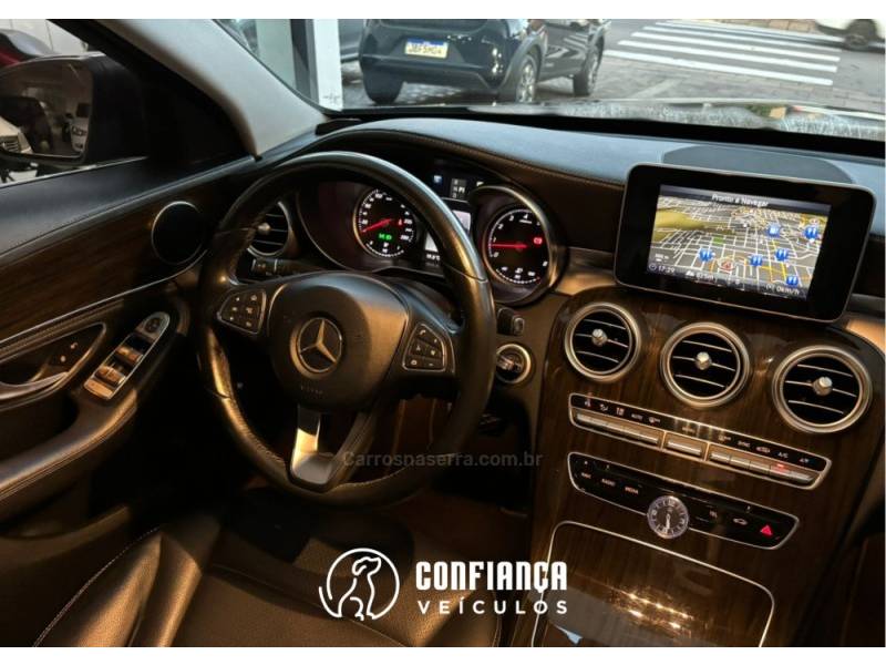 MERCEDES-BENZ - C 180 - 2015/2016 - Cinza - R$ 112.900,00